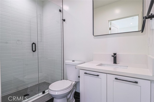 1227 N June Street, Hollywood CA: https://media.crmls.org/medias/32959705-6615-466e-be5d-9be1cab0bcff.jpg