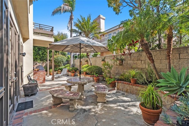 6260 Napoli Court, Long Beach CA: https://media.crmls.org/medias/3295fa80-4859-4ce8-a406-fbc16c2529d0.jpg