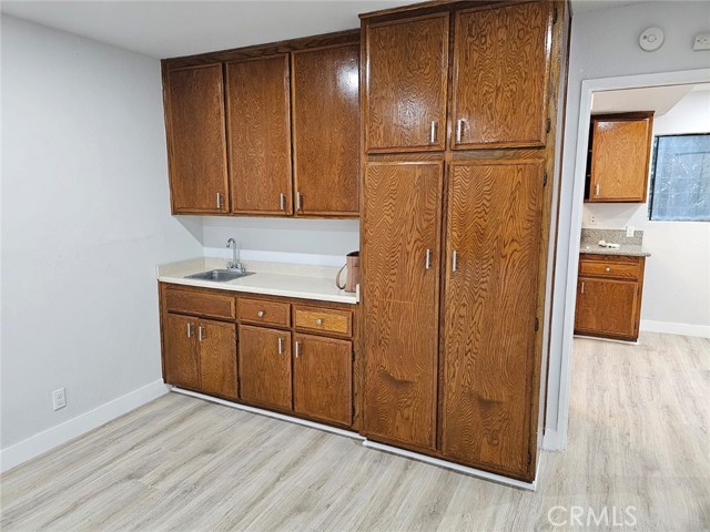 Detail Gallery Image 5 of 22 For 8331 Cedros Ave #14,  Panorama City,  CA 91402 - 2 Beds | 2 Baths