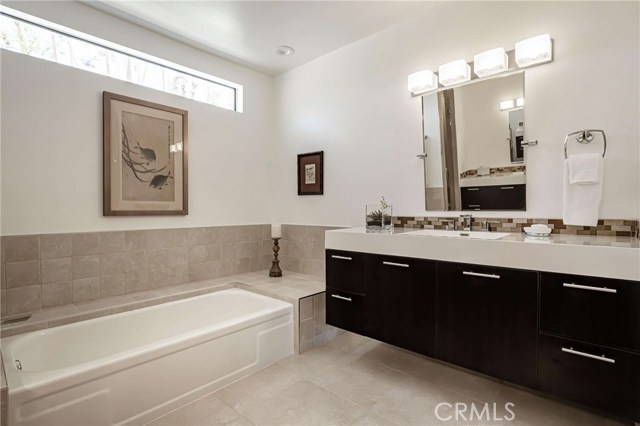 Image 23 for 1133   Tiffany CIR