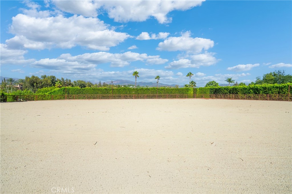 MLS #OC25186135 img 57