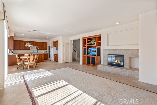 Detail Gallery Image 11 of 41 For 1070 Mandevilla Way, Corona,  CA 92879 - 3 Beds | 3/1 Baths