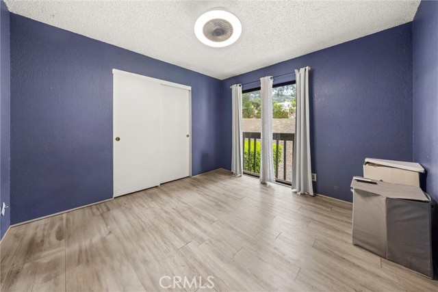 930 Philinda Avenue, Santa Barbara CA: https://media.crmls.org/medias/32979cfb-9245-4b89-8c46-da7b986e53ec.jpg