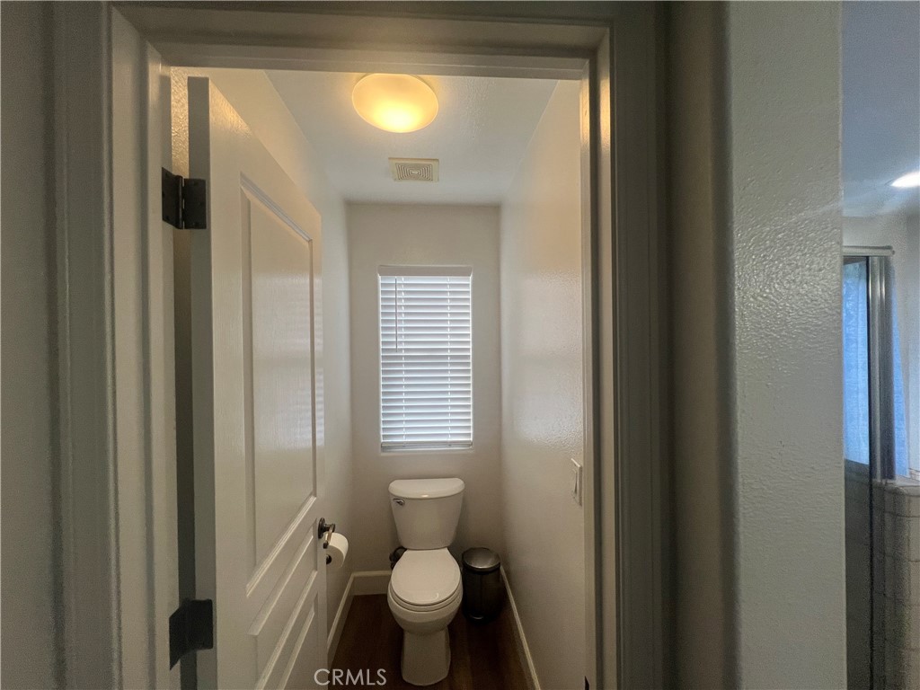 https://media.crmls.org/medias/32980492-ee59-4e92-8ce0-487bab5959b9.jpg?preset=X-Large