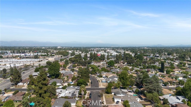 19945 Gresham Street, Northridge CA: https://media.crmls.org/medias/32981b3a-5a2d-484c-8d8e-45632377e969.jpg