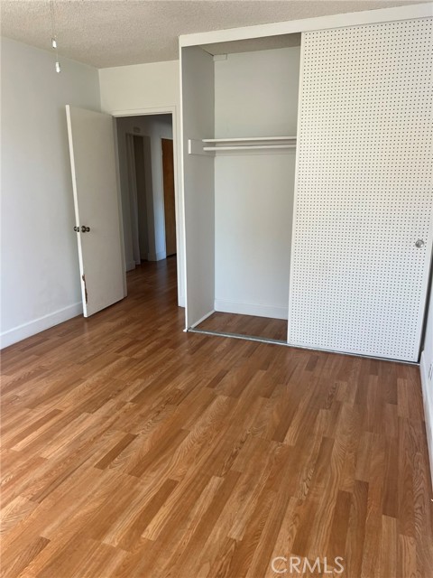 640 Elm Avenue, Long Beach CA: https://media.crmls.org/medias/3298574d-7464-42b0-a31c-475347203419.jpg
