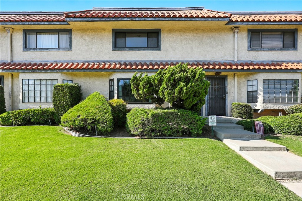 405 W Mountain View Avenue #13