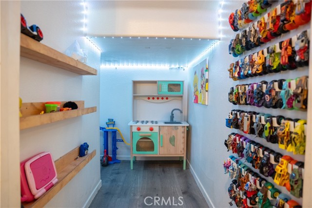 Detail Gallery Image 11 of 35 For 8770 Redondo Ave, Hesperia,  CA 92344 - 3 Beds | 2/1 Baths