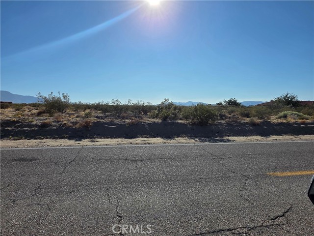 509 Camp Rock Road, Lucerne Valley CA: https://media.crmls.org/medias/329b00db-3739-4510-803a-49b8b269c071.jpg