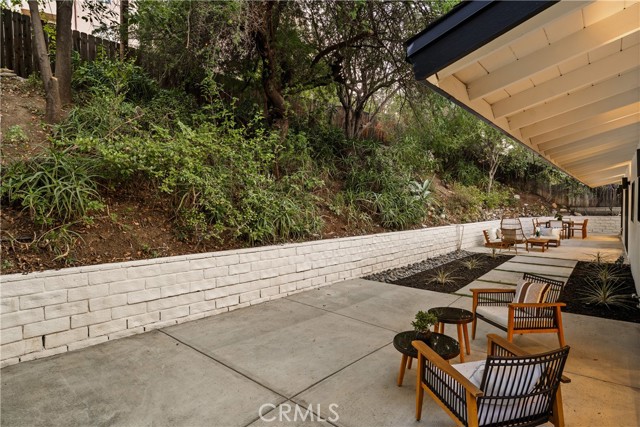Detail Gallery Image 33 of 44 For 5105 Tendilla, Woodland Hills,  CA 91364 - 3 Beds | 2 Baths
