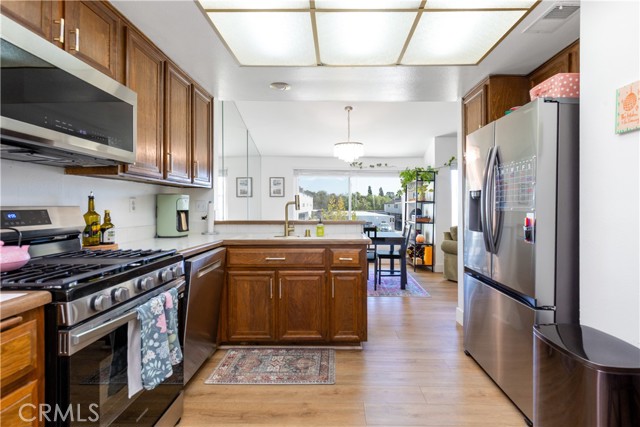 Detail Gallery Image 10 of 37 For 2740 Craig, Fullerton,  CA 92835 - 2 Beds | 2 Baths