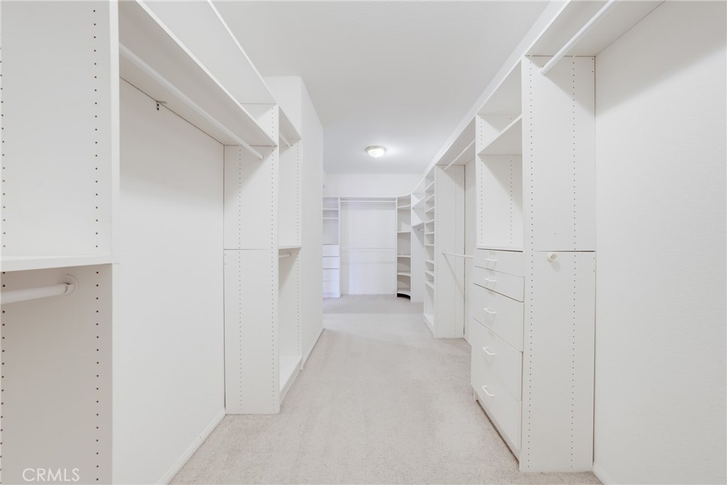 https://media.crmls.org/medias/329c6e71-65b8-4cc8-a18a-7d6ccb823fa3.jpg?preset=X-Large