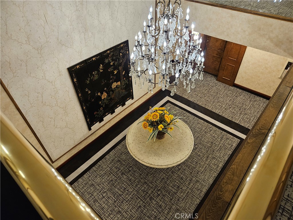 https://media.crmls.org/medias/329c9567-6f64-4ac8-af31-ba1c3150a642.jpg?preset=X-Large