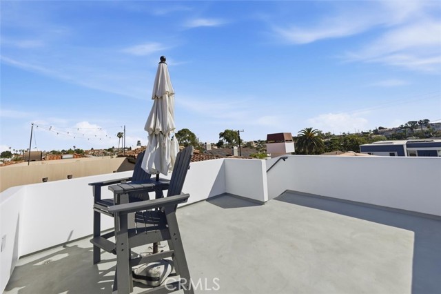 Detail Gallery Image 62 of 71 For 406 S Gertruda, Redondo Beach,  CA 90277 - 5 Beds | 4/1 Baths