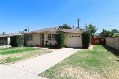 1074 Circle City Dr, Corona, CA 92879