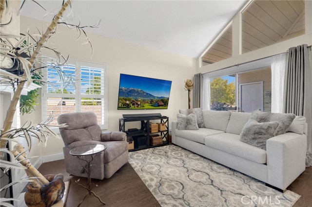 Detail Gallery Image 1 of 1 For 3680 S Bear St #16,  Santa Ana,  CA 92704 - 1 Beds | 1 Baths