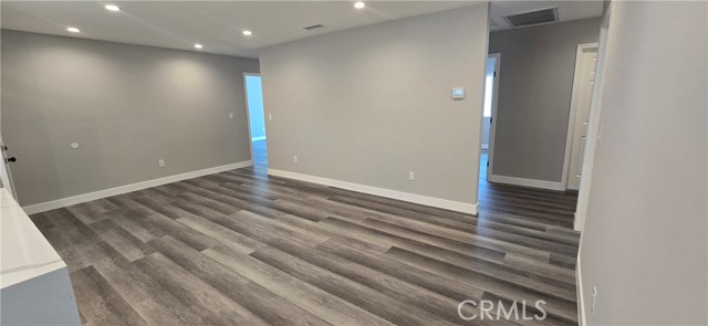 Detail Gallery Image 9 of 21 For 2726 W Pendleton Ave, Santa Ana,  CA 92704 - 4 Beds | 3 Baths