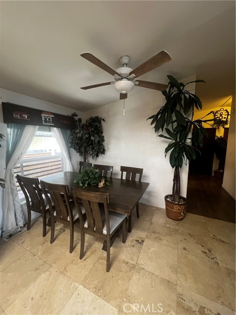 Detail Gallery Image 19 of 36 For 1616 S Euclid #91,  Anaheim,  CA 92802 - 5 Beds | 2 Baths