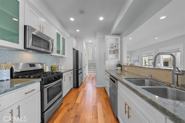 620 Catalina Avenue, Redondo Beach, California 90277, 3 Bedrooms Bedrooms, ,3 BathroomsBathrooms,Residential,For Sale,Catalina,SB25185938