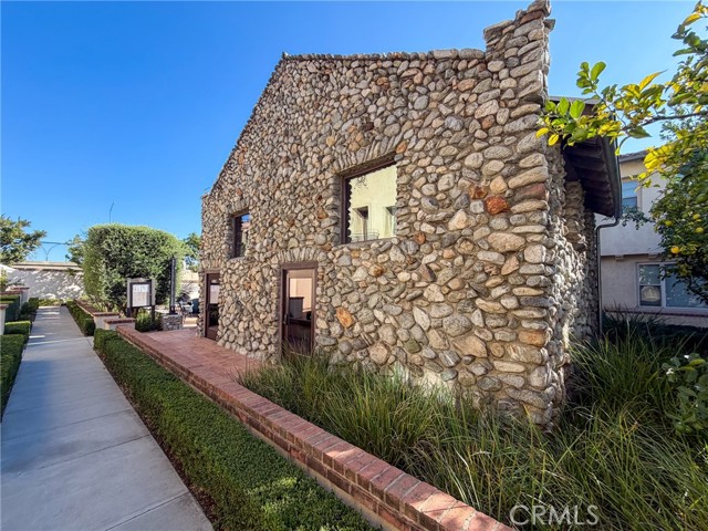 Detail Gallery Image 25 of 29 For 844 Citrus Ct #29,  Claremont,  CA 91711 - 3 Beds | 3 Baths