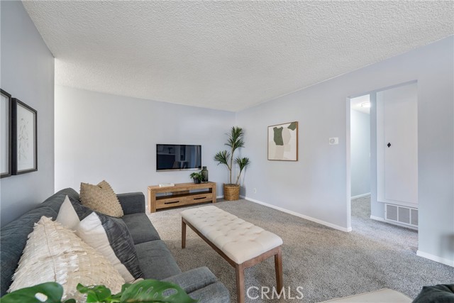 Detail Gallery Image 10 of 65 For 11782 Azalea, Fountain Valley,  CA 92708 - – Beds | – Baths