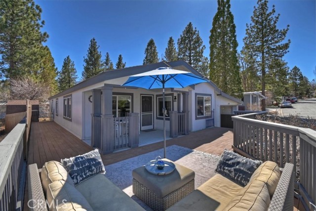 391 Montclair Dr, Big Bear City CA: https://media.crmls.org/medias/32a13aa5-afab-41ab-8cdc-5e2113b390d7.jpg