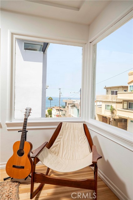 204 38th Street, Manhattan Beach, California 90266, 3 Bedrooms Bedrooms, ,2 BathroomsBathrooms,Residential,Sold,38th,SB22186761