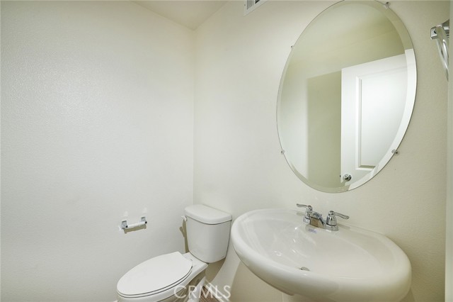 Detail Gallery Image 7 of 17 For 28817 Cutlass St, Winchester,  CA 92596 - 4 Beds | 2/1 Baths