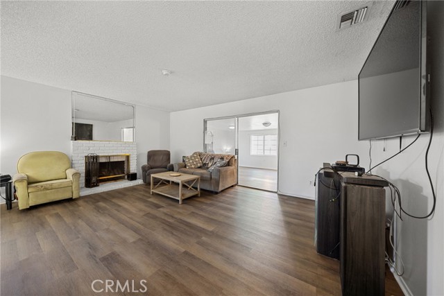 7511 Buckeye Street, Highland CA: https://media.crmls.org/medias/32a22b2b-7845-49ee-9abc-6b34ba718cf2.jpg