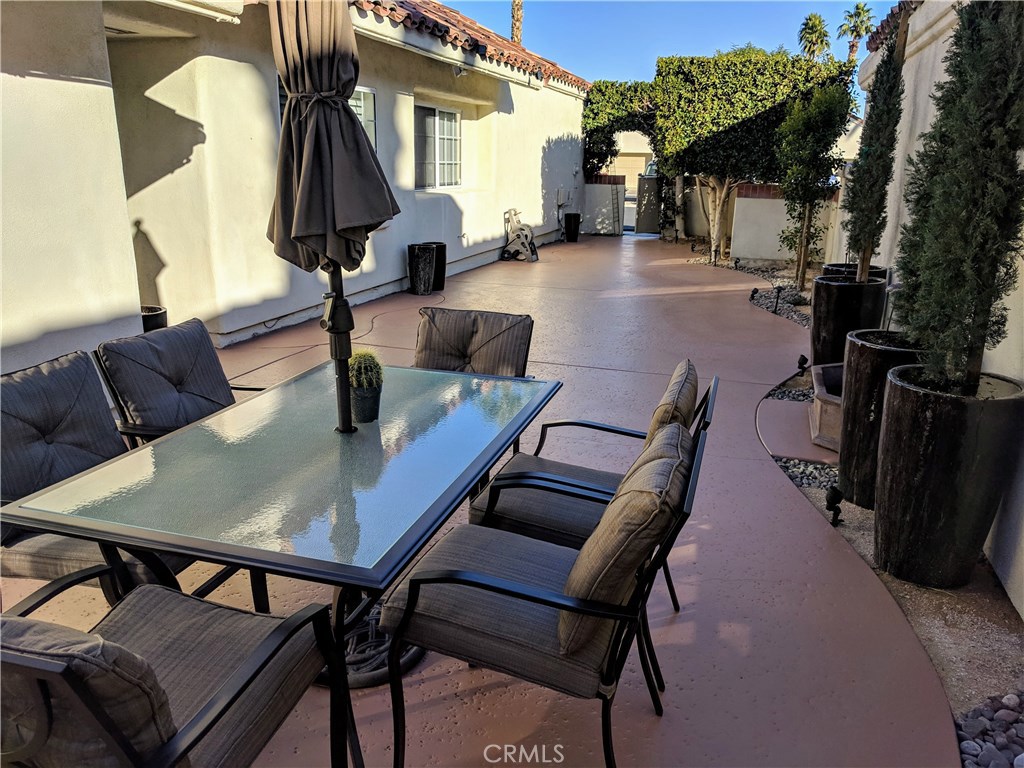 43695 Calle Las Brisas W