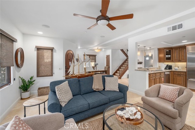 Detail Gallery Image 9 of 47 For 160 Hinds Avenue #202,  Pismo Beach,  CA 93449 - 3 Beds | 3 Baths