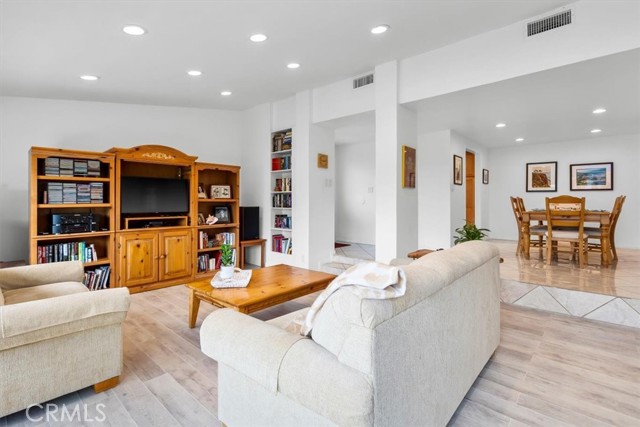 37 Sycamore Lane, Rolling Hills Estates, California 90274, 3 Bedrooms Bedrooms, ,1 BathroomBathrooms,Residential,Sold,Sycamore Lane,PV22019440