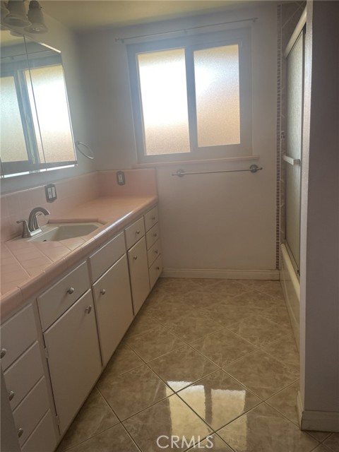 319 Tocino Drive, Duarte CA: https://media.crmls.org/medias/32a480a6-3492-458f-b607-ddc8f90f1a46.jpg