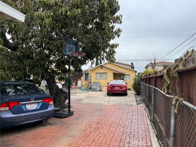 942 S Fetterly Avenue, Los Angeles, CA, 90022 942 S Fetterly Avenue, Los Angeles, CA, 90022