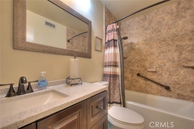 Detail Gallery Image 16 of 28 For 29073 Forest View, Lake Elsinore,  CA 92530 - 3 Beds | 2/1 Baths