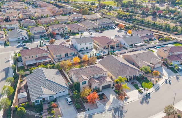 Detail Gallery Image 33 of 40 For 30517 Copper Rose, Murrieta,  CA 92563 - 4 Beds | 3/1 Baths