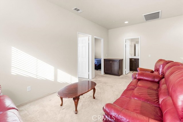 Detail Gallery Image 12 of 31 For 3348 Beechdale Dr, Riverside,  CA 92503 - 3 Beds | 2/1 Baths