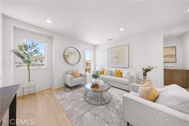 Detail Gallery Image 29 of 48 For 12000 Mirabel, Porter Ranch,  CA 91326 - 5 Beds | 4/1 Baths