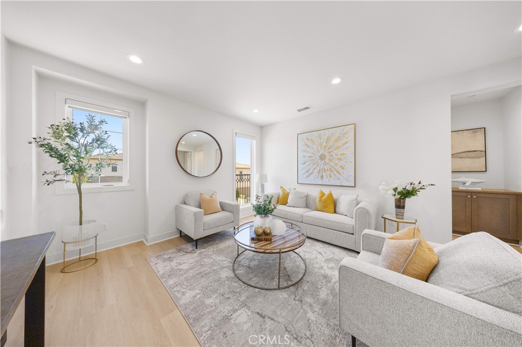 MLS #OC25251209 image #28