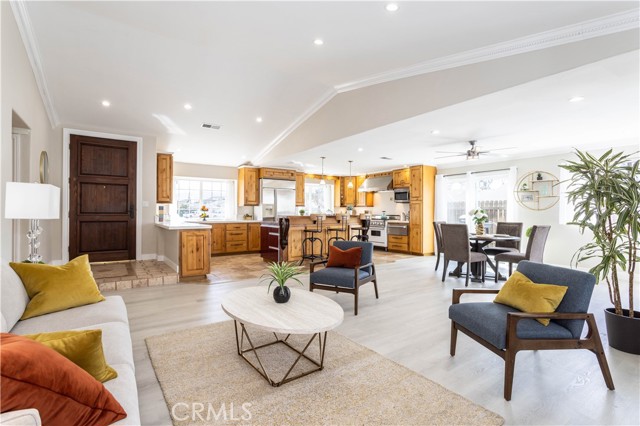 455 Appletree Court photo 5