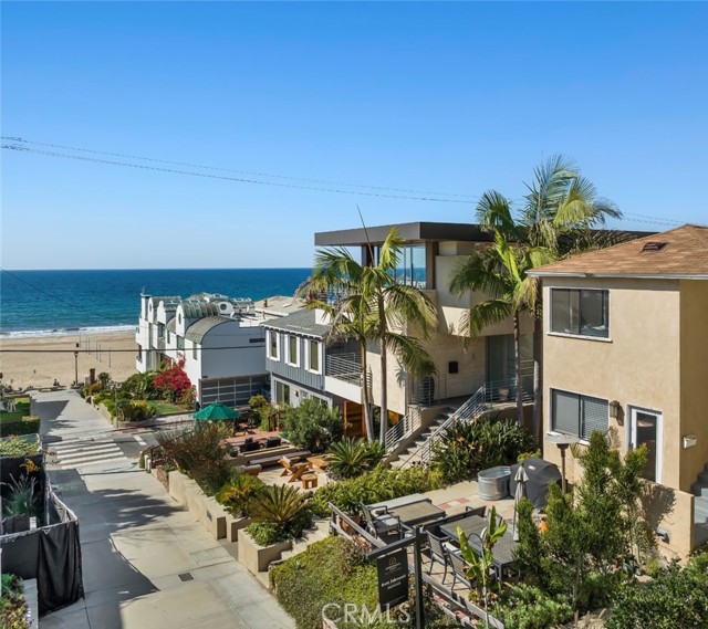 125 9th Street, Manhattan Beach, California 90266, ,Residential Income,For Sale,9th,SB25010390