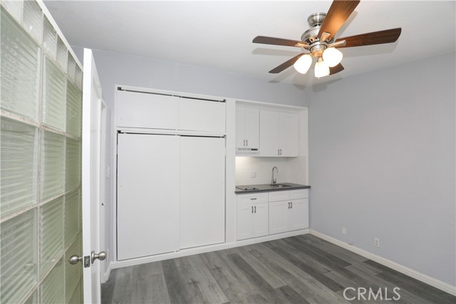 Detail Gallery Image 4 of 14 For 5302 Carley #B,  Whittier,  CA 90601 - 1 Beds | 1 Baths