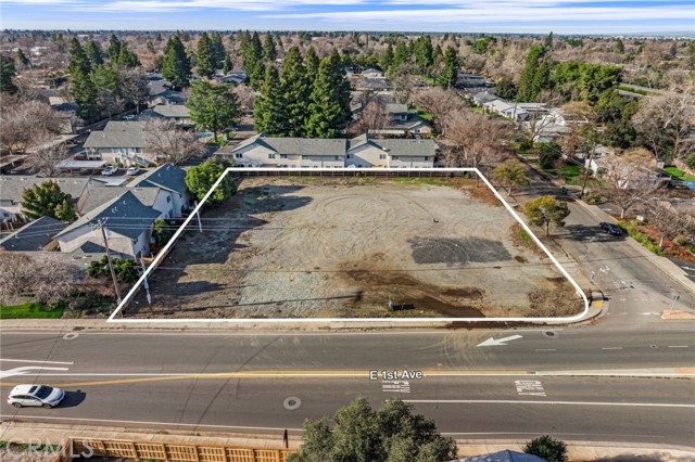 Detail Gallery Image 7 of 15 For 996 E 1st, Chico,  CA 95926 - – Beds | – Baths