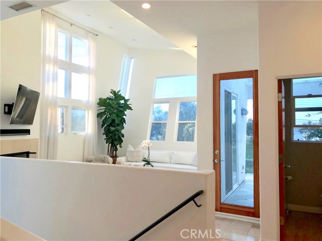 502 Rosecrans Avenue, Manhattan Beach, California 90266, 2 Bedrooms Bedrooms, ,2 BathroomsBathrooms,Residential,Sold,Rosecrans,SB22066410
