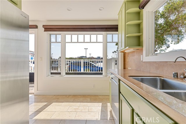 Detail Gallery Image 26 of 30 For 203 8th St, Newport Beach,  CA 92661 - – Beds | – Baths