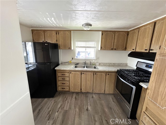 3700 Buchanan Street, Riverside CA: https://media.crmls.org/medias/32aace7b-6690-4e38-97fb-bac219cd7531.jpg