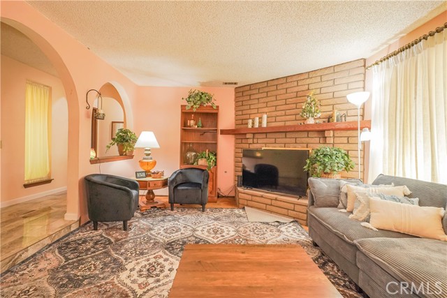 Detail Gallery Image 10 of 42 For 27407 Azurite, Barstow,  CA 92311 - 3 Beds | 2 Baths