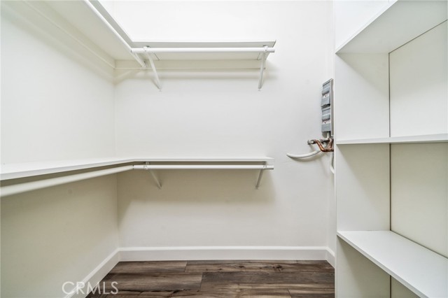 Detail Gallery Image 16 of 22 For 4915 Tyrone #115,  Sherman Oaks,  CA 91423 - 1 Beds | 1/1 Baths