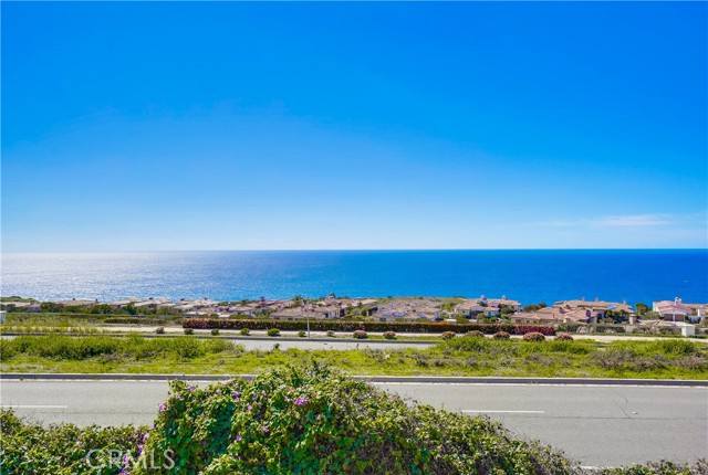 30735 Rue Langlois, Rancho Palos Verdes, California 90275, 4 Bedrooms Bedrooms, ,2 BathroomsBathrooms,Residential,Sold,Rue Langlois,SB23058800