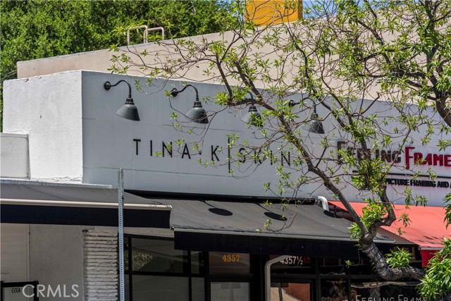 4180 Tujunga Avenue, Studio City CA: https://media.crmls.org/medias/32ad63cc-30be-438e-ab18-f47ba782d58b.jpg
